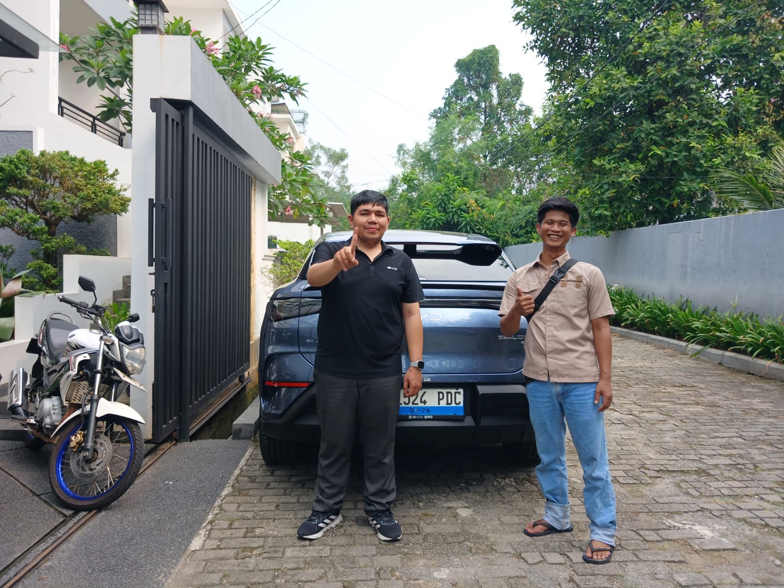 Customer BYD